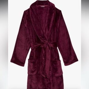 Victoria's Secret Short Cozy Robe Color Burgundy